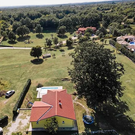 Paradiso With Private Pool Near Pula *