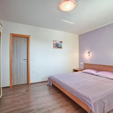 ヴィラ Paradiso With Private Pool Near Pula